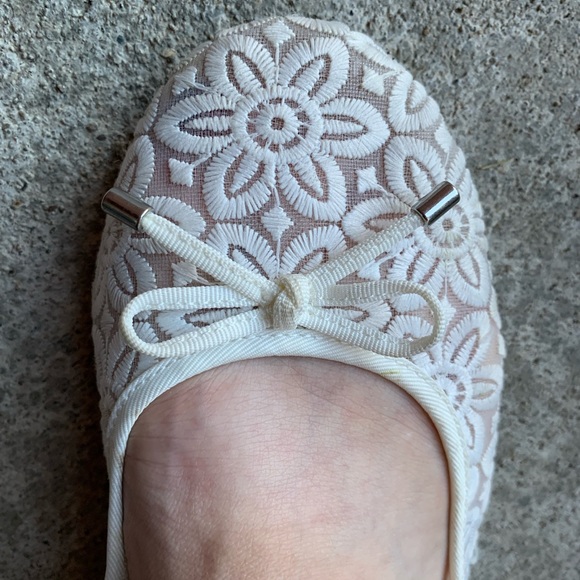 American Eagle Kid Girl Size 4 Slip On Shoes - Picture 5 of 8